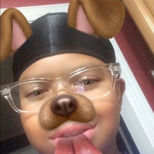 Meet your Posher, Adriel